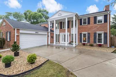 1802 S Fernandez Avenue, Arlington Heights, IL 60005 - Photo 1