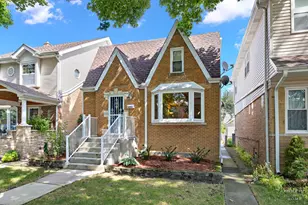 6051 N Marmora Ave, Chicago, IL 60646 - Photo 1