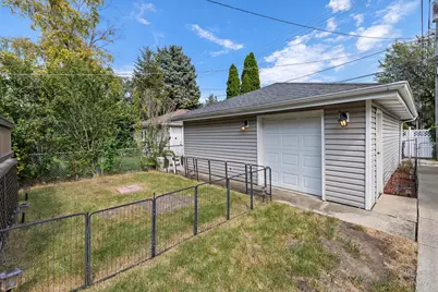 6051 N Marmora Avenue, Chicago, IL 60646 - Photo 39