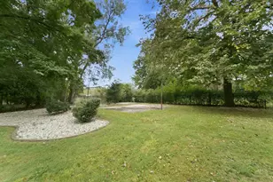 46 Guildford Dr, Bourbonnais, IL 60914 - Photo 29