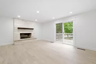46 Guildford Dr, Bourbonnais, IL 60914 - Photo 3