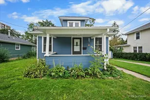 311 Locust St, Elgin, IL 60123 - Photo 1