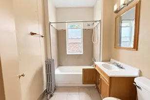 926 N Lavergne Ave, Chicago, IL 60651 - Photo 11