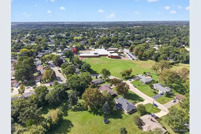 465 N Shady Oaks Drive, Elgin, IL 60120 - Photo 35