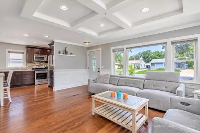 224 S Harvard Avenue, Addison, IL 60101 - Photo 3
