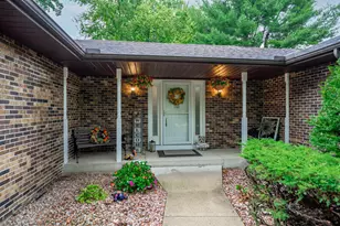 1747 Arnold Ave, Rockford, IL 61108 - Photo 3