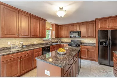 270 W Winding Trail Circle, Round Lake, IL 60073 - Photo 11