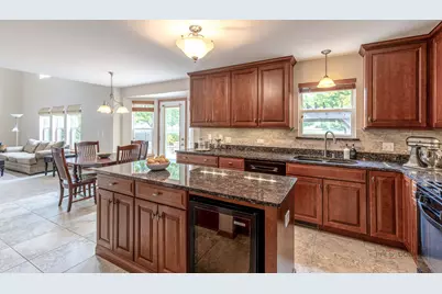 270 W Winding Trail Circle, Round Lake, IL 60073 - Photo 13
