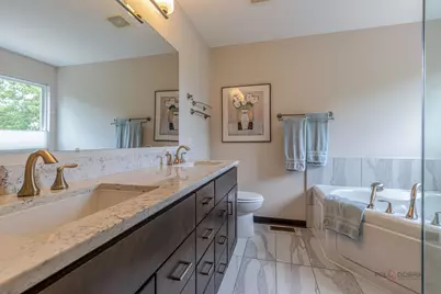270 W Winding Trail Circle, Round Lake, IL 60073 - Photo 27