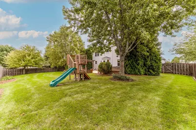270 W Winding Trail Circle, Round Lake, IL 60073 - Photo 47