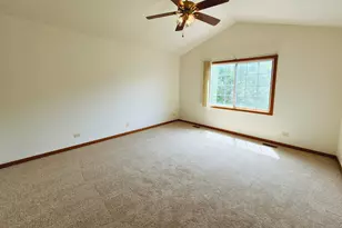[Address not provided], Elgin, IL 60120 - Photo 15