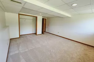 [Address not provided], Elgin, IL 60120 - Photo 23