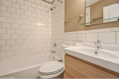 2417 N Ridgeway #1, Chicago, IL 60647 - Photo 19