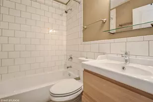 2417 N Ridgeway, Chicago, IL 60647 - Photo 19