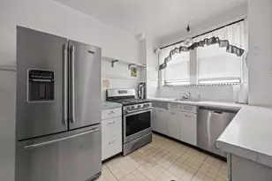 6937 S Crandon Ave, Chicago, IL 60649 - Photo 9