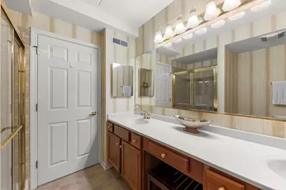 31 E Grove Street #201, Lombard, IL 60148 - Photo 9