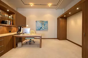 360 W Illinois St, Chicago, IL 60654 - Photo 11