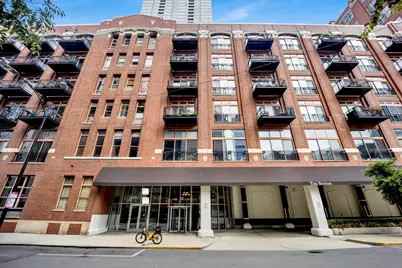360 W Illinois Street #7D, Chicago, IL 60654 - Photo 1