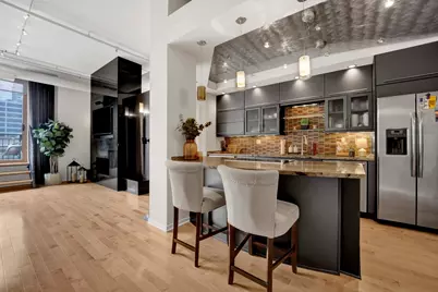 360 W Illinois Street #7D, Chicago, IL 60654 - Photo 7