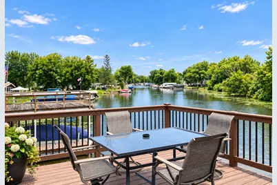 607 Kingston Boulevard, McHenry, IL 60050 - Photo 3