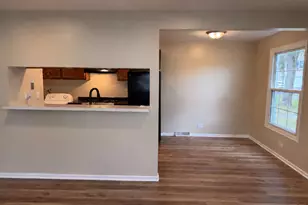 506 Darlene Ln, Glendale Heights, IL 60139 - Photo 5
