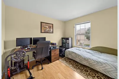 80 Maplewood Drive, Vernon Hills, IL 60061 - Photo 11
