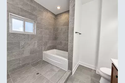 1830 W Superior Street #3F, Chicago, IL 60622 - Photo 11