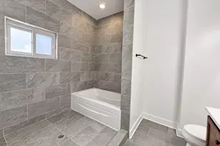 1830 W Superior St, Chicago, IL 60622 - Photo 11
