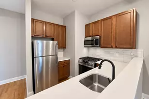 1830 W Superior St, Chicago, IL 60622 - Photo 3