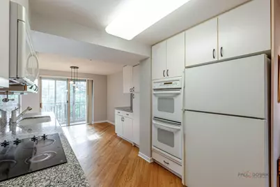1625 Glenview Road #306, Glenview, IL 60025 - Photo 9