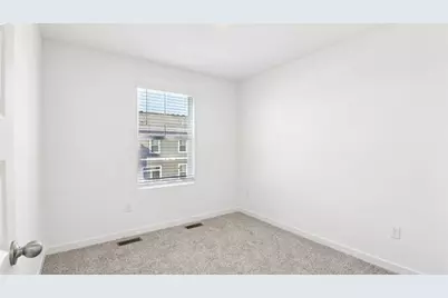 2038 Yellowstone Boulevard, Mundelein, IL 60060 - Photo 21