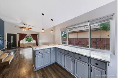 314 E Vermont Street, Villa Park, IL 60181 - Photo 9