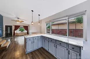 314 E Vermont St, Villa Park, IL 60181 - Photo 9