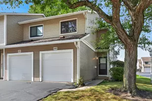 1042 E Randville Dr, Palatine, IL 60074 - Photo 1