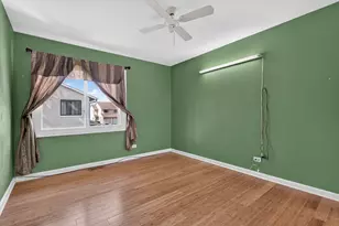 1042 E Randville Dr, Palatine, IL 60074 - Photo 13