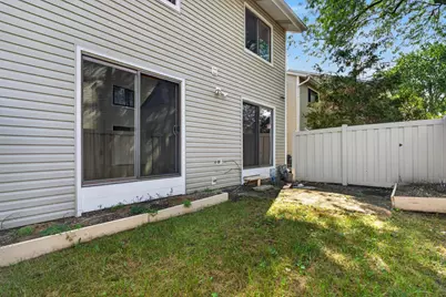 1042 E Randville Drive, Palatine, IL 60074 - Photo 23