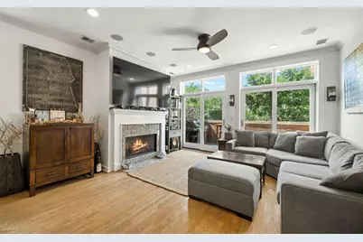 679 N Peoria Street #4S, Chicago, IL 60642 - Photo 3