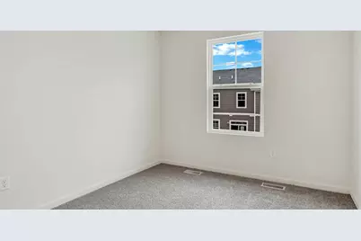 2036 Yellowstone Boulevard, Mundelein, IL 60060 - Photo 15
