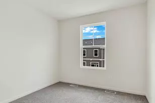 2036 Yellowstone Blvd, Mundelein, IL 60060 - Photo 15