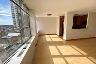 655 W Irving Park Rd, Chicago, IL 60613 - Photo 5