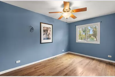 199 W Hillside Drive, Round Lake, IL 60073 - Photo 19