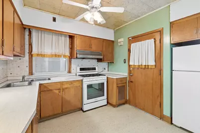9116 La Crosse Avenue, Skokie, IL 60077 - Photo 7