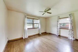 909 Worcester Ave, Westchester, IL 60154 - Photo 21