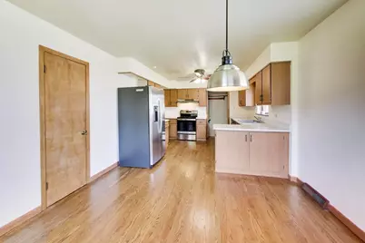 909 Worcester Avenue, Westchester, IL 60154 - Photo 11
