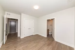 2111 S Halsted St, Chicago, IL 60608 - Photo 13