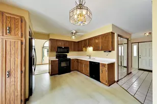 19255 Bernadine St, Lansing, IL 60438 - Photo 13