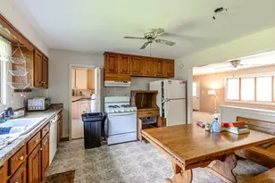 2006 Old Peterson Rd, Libertyville, IL 60048 - Photo 5