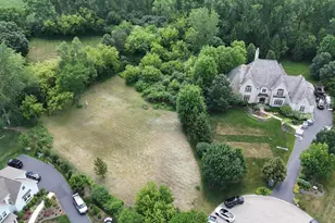 1 N Stoney Ridge Ct, Hawthorn Woods, IL 60047 - Photo 1