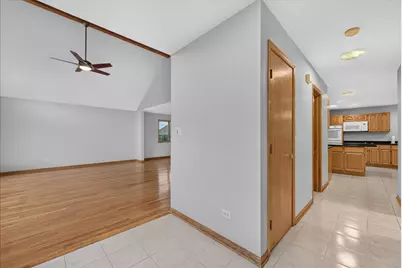 1285 Drawbridge Lane, Lemont, IL 60439 - Photo 3
