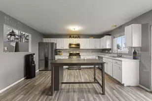 2018 Alpine Way, Plainfield, IL 60586 - Photo 7